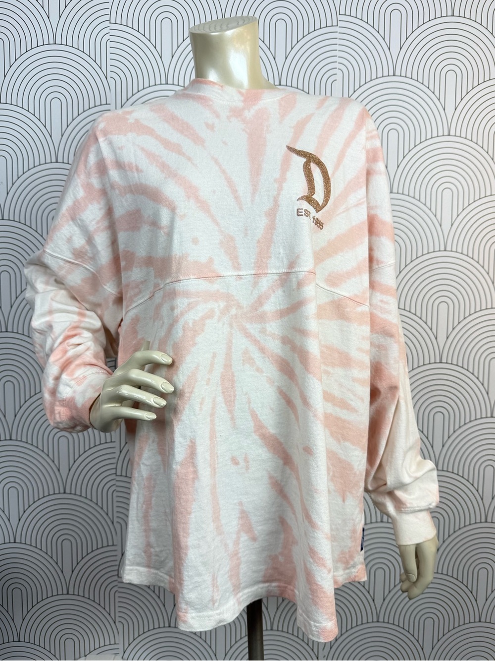 Disney|Disneyland LS Jersey/sweatshirt size small